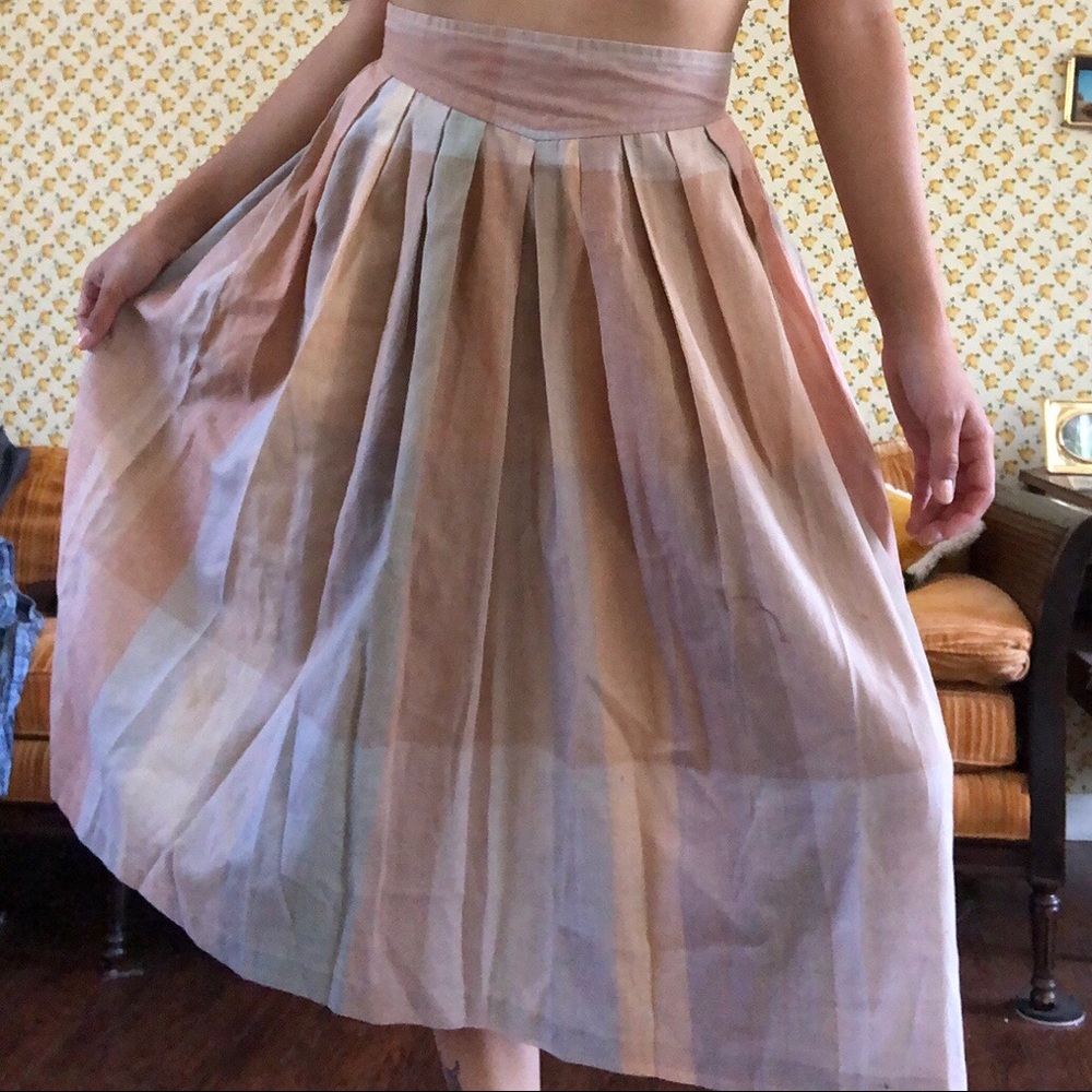 the sweetest pastel plaid 50s skirt